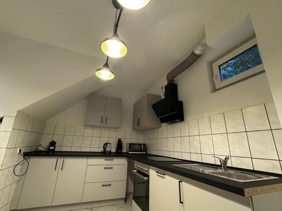 Townhouse Fuer 10 Personen Mit Garten Esslingen am Neckar Exterior photo